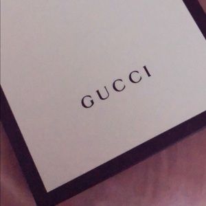 Meet your Posher, Hilda